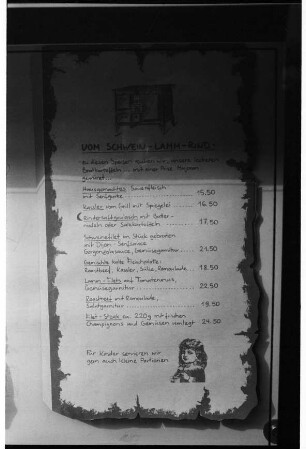 Restaurant Zum Rauchhaus Anno 1756: Bei der Alten Kate: Außenansicht: Giebelseite: Detailaufnahme: Speisekarte