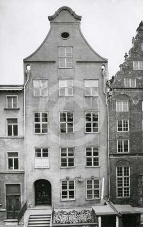 Fassade des Bürgerhauses Heilig-Geist-Strasse 4 in Elbing