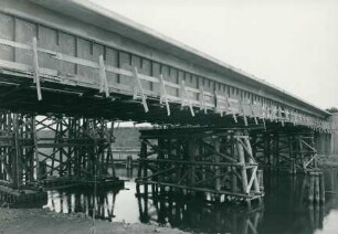 Strassenbruecke, 1950-1951