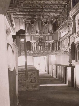 Burkartshain, Kirche, Inneres nach Westen auf die Orgelempore