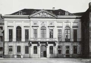 Kurländer Palais : Dresden, Tzschirnerplatz, Kurländer Palais, Straßenansicht