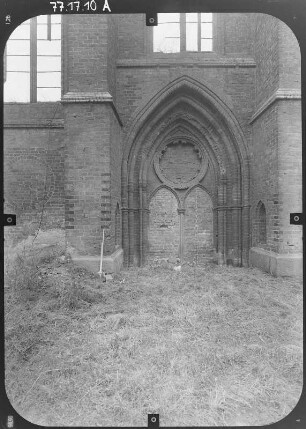 Neubrandenburg. Stadtkirche St. Marien. Portal