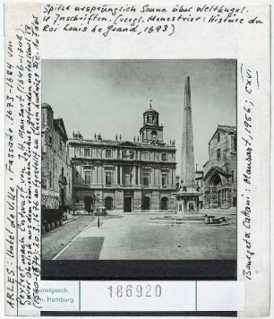 Arles: Rathaus