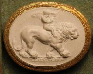 Cupido bezwingt mit dem Klang seiner Leier einen Löwen (Daktyliothek, Erstes Mythologisches Tausend)