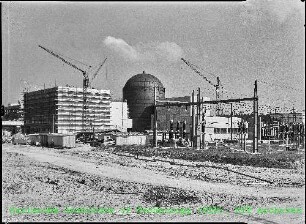 Blick auf die Baustelle des Mehrzweckforschungsreaktors (MZFR), von Nordwesten