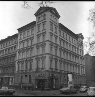 Mittelformatnegativ: Gneisenaustr. 7, 1976