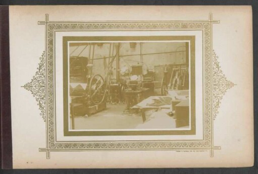 [Fotografie von zwei Druckmaschinen, Innenansicht von Fessel & Mengen]
