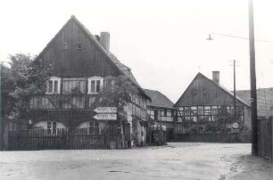 Fachwerkhaus in Schönau : Bauwesen - Wohnung, Exterieur. Ort: Šunow / Schönau. Fachwerkgebäude mit Gebälk.