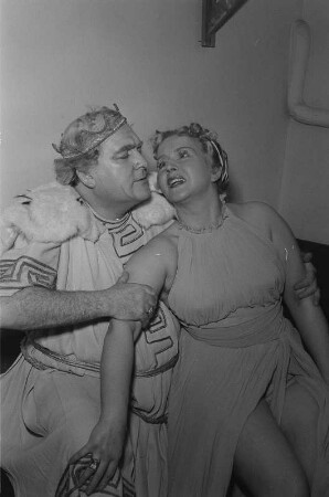 Szenenbilder aus der Operette "Orpheus in der Unterwelt" von Jaques Offenbach an der Komischen Oper Berlin : Rollenporträts