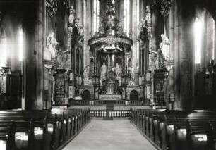 Schweidnitz, Pfarrkirche : Schweidnitz (Swidnica/Polen). Katholische Pfarrkirche St. Stanislaus und Wenzel. Blick in den Chor mit Hochaltar