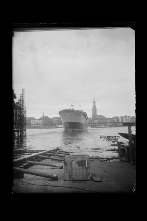 Continent (1955), Frachtschiff, R. Bartholomay, Hamburg, Bau-Nr. 853