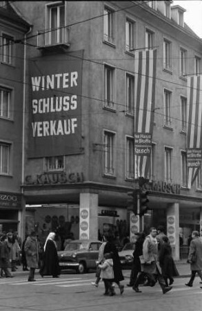 Freiburg: Winterschlussverkauf; Kaiser-Joseph-Straße; Haus Kausch