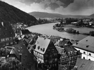 Miltenberg. Stadtansicht mit Main
