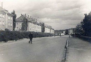 Dresden-Seidnitz. Rennplatzstraße. Blick nach Nordnordost zur Bodenbacher Straße