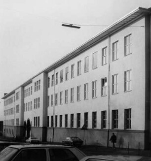 Ehemalige Infanteriekaserne; Darmstadt, Alexanderstraße 6, Alexanderstraße 8