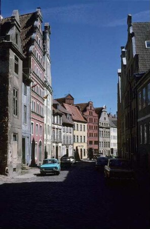 Stralsund, Fährstraße : Stralsund, Fährstraße. Blick nach Osten aus dem Einmündungsbereich Külpstraße
