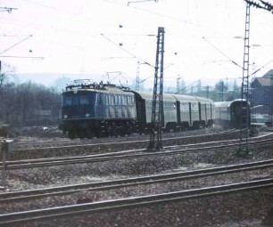Stuttgart Zuffenhausen Lok 118 027 E S-HN B4yg-Wagen