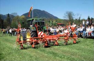 Fotografie: Futtererntetechnik, Werbegerät, Kreiselzettwender