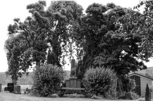 Gefallenenehrenmal (Kriegerdenkmal); Vöhl, Dalwigerbreite