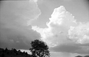 Voronet: Gewitterwolken
