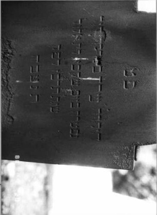 Grabstein 334 (Index: 100094661) Material: Sandstein Zustand: unten leicht abgeblättert m. Textverlust Maße HxBxT: 77x45x12 cm Beschreibung: Stele, eingezogener Rundbogenabschluß: Grabstein 334A