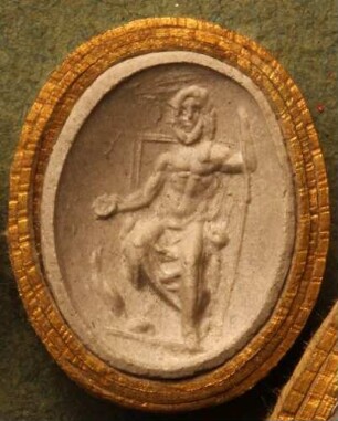 Sitzender Jupiter mit Opferschale und Zepter (Daktyliothek, Erstes Mythologisches Tausend)