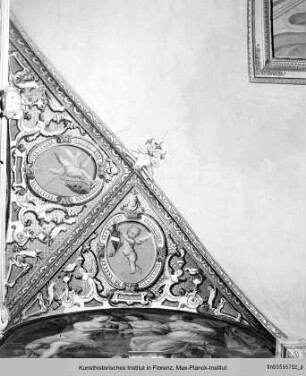 Lünettenfolge mit der Geschichte der Psyche : Gewölbezwickel mit Grotesken und den Wappen der Medici und Österreichs