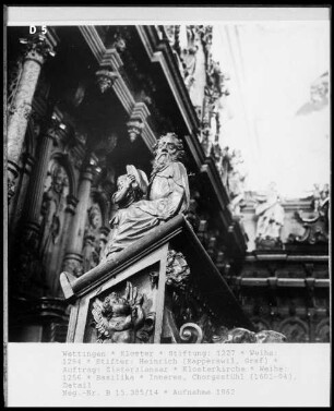 Chorgestühl, Detail: Apostelfigur