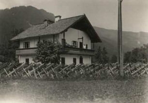 Ostalpen. Maishofen bei Zell am See. Sommerfrischler-Haus