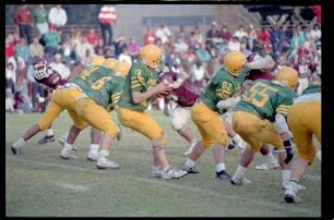 Fotografie: American-Football-Spiel der Berlin Bears gegen die Hi-Hawks an der Berlin American High School in Berlin-Dahlem