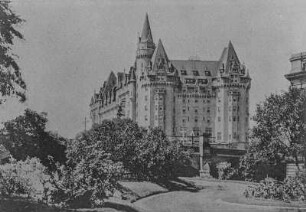 Château Laurier : Blick auf das Eisenbahnhotel Château Laurier in Ottawa