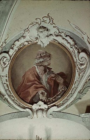 6. Medaillon von Westen: Apostel Petrus