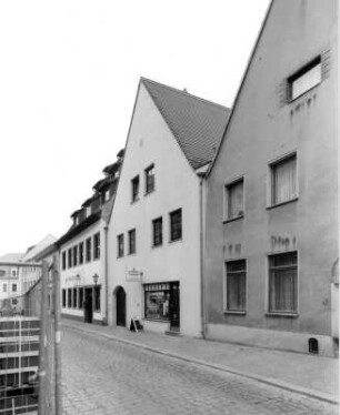 Wurzen, Domgasse 11. Wohnhaus mit Laden, Straßenansicht