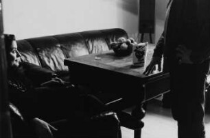 Familie Faust/Seidowski (Musiker, Gesangsstudentin) im Wohnzimmer