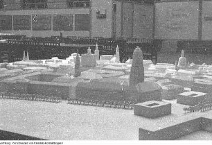 Dresden. Stadtmodell: Modell des Zentrums Dresdens in den Wiederaufbauvorstellungen vom Stadtarchitekten Kurt W. Leucht, 1952