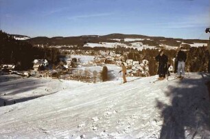 Hinterzarten: Skiläufer am Kesslerhang