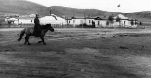 Mongolische Volksrepublik 1979. Steppensiedlung Chudjirt