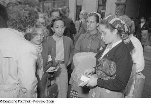 Gruppe ausländischer Besucher