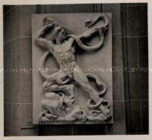 Paris, Bildhauer Professor Arno Breker, Relief "Der Rächer"