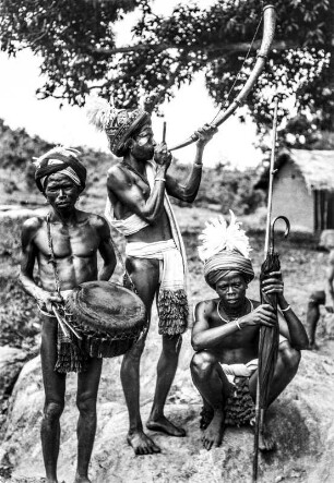 Trommler und Hornbläser (Deutsche Indien-Expedition 1926/1929 - 2. Odisha)