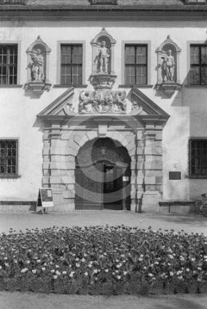 Eingangsportal Altes Schloss Bad Muskau