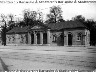 Beichel, Friedrich. Wachgebäude am Karlstor