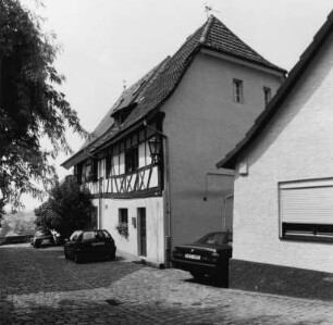 Ehem. Amtsgebäude; Zwingenberg, Auf dem Berg 4, Auf dem Berg 6