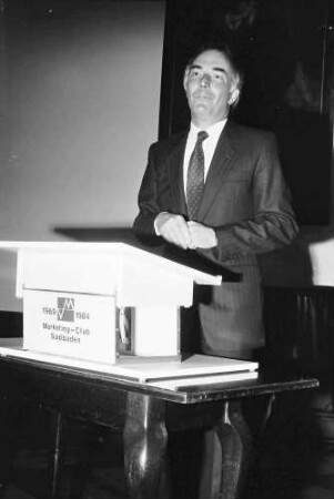 Freiburg: Kaufhaussaal; Begrüßung; Präsident Walter Wirtz