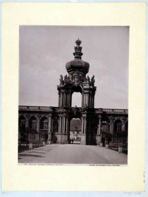 Der Zwinger in Dresden, Blick auf das Kronentor nach Südwesten