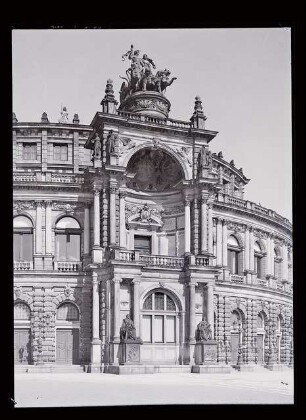 Königliches Hoftheater, Dresden: Ansicht von Süden (Negativ zu Inv. Nr. TBS 097,14)