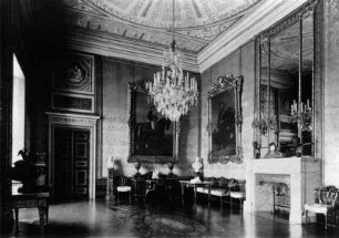 Aufstellung des Kunstgewerbemuseums im Berliner Stadtschloss, Raum 58, Königskammer I