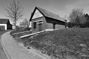 Backhaus des Oberdorfs (massiv , Backhaus); Freiensteinau, Vogelsbergstraße 15A