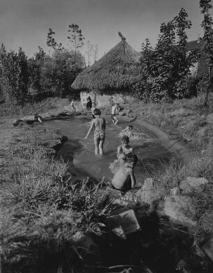 Archivfotografie "mannheim_kinderspielplaetze_1002m"