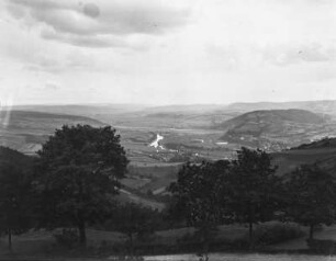 Das mittlere Saaletal : Blick von der Leuchtenburg über das mittlere Saaletal im Buntsandsteingebiet, bei Jena